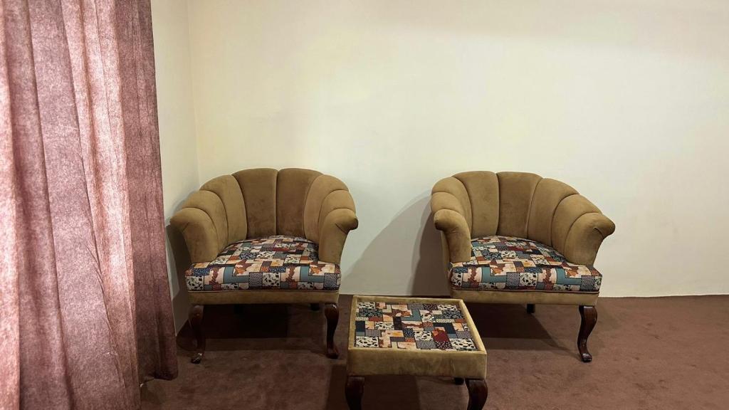 Posezení v ubytování Taaj Residence Skardu