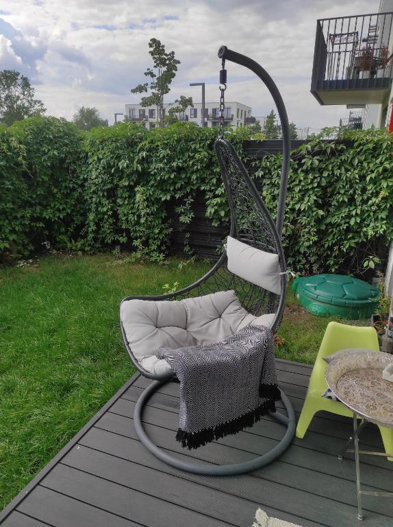 Vonkajšia záhrada v ubytovaní Garden Apartment Self Check-in - Bezkluczowy Dostęp w 10 minut o każdej porze