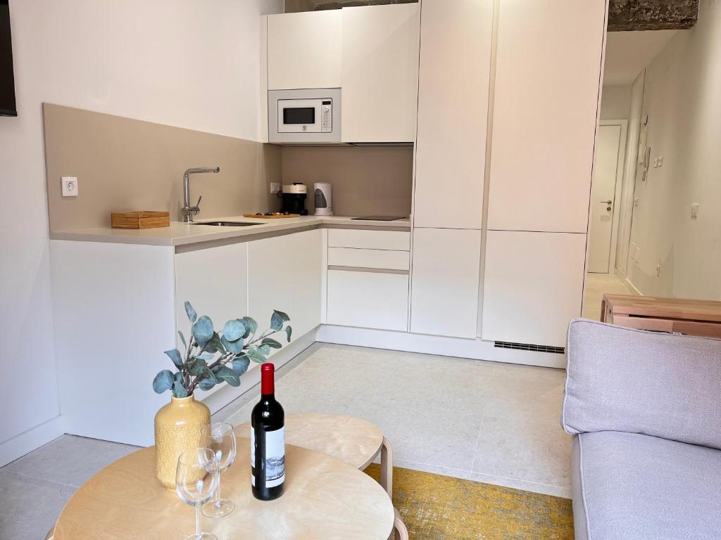 Kuchyň nebo kuchyňský kout v ubytování APARTAMENTOS PLAZA DEL CHARCO I