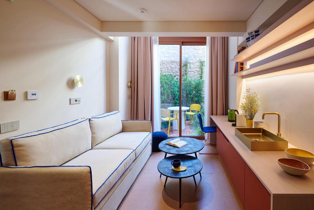 LOOM ATHENS - Resim 16