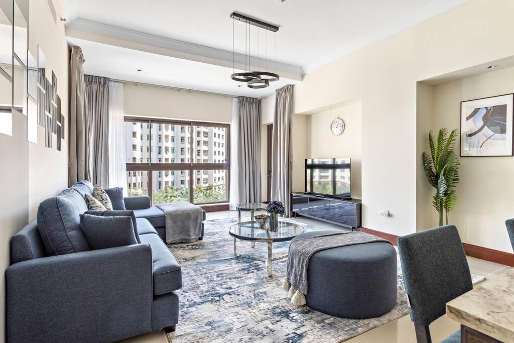 StoneTree – Golden Mile 4 2 BR – Supreme Residences