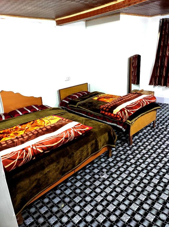 Kamran Guest House - Triple Room