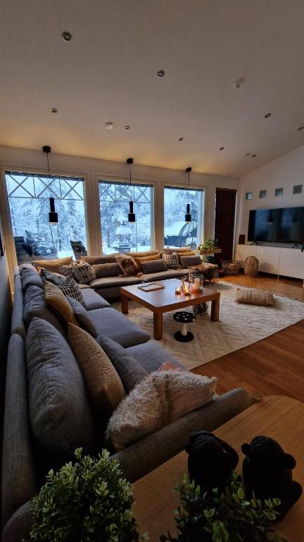 Arctic Circle Luxury House, Rovaniemi – Updated 2024 Prices