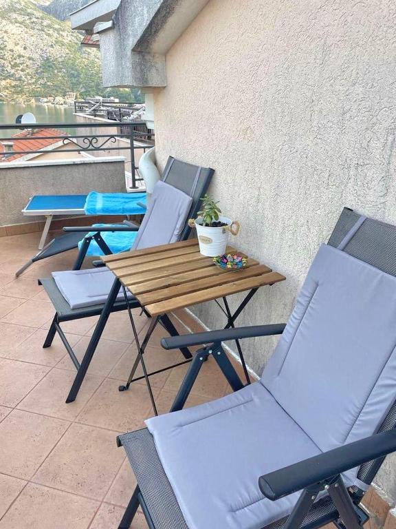 Fotografie z fotogalerie ubytování Apartment R v destinaci Risan