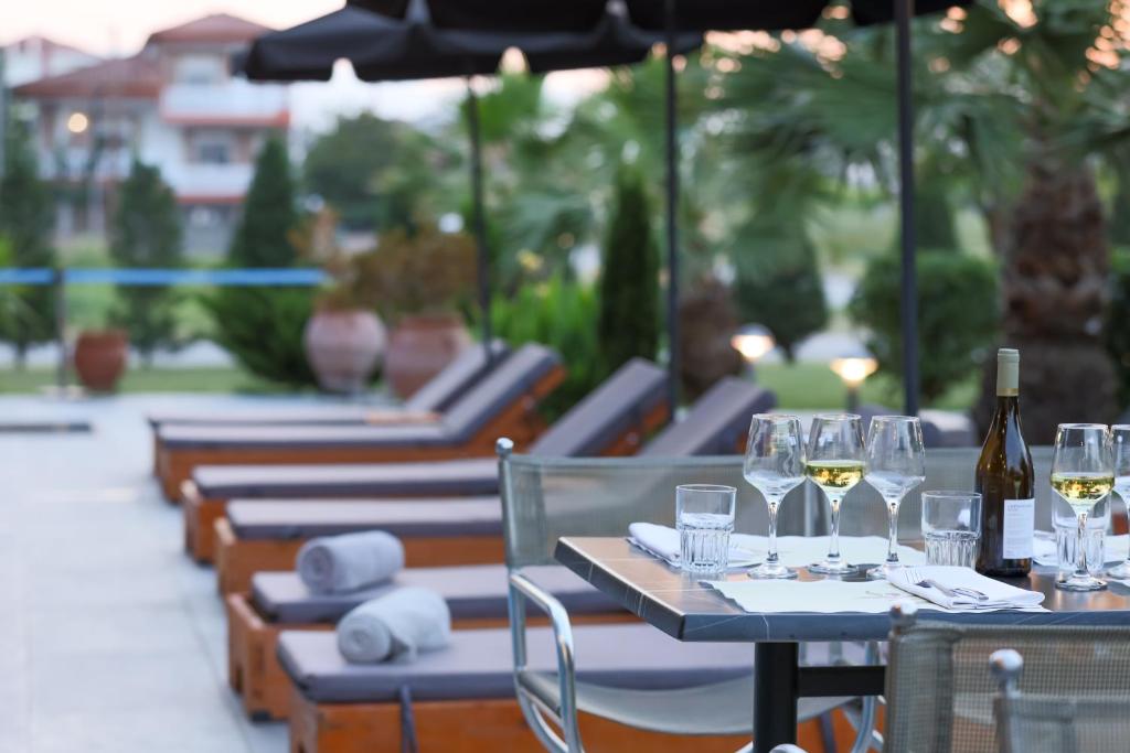 Nápoje v ubytování Hotel Yakinthos