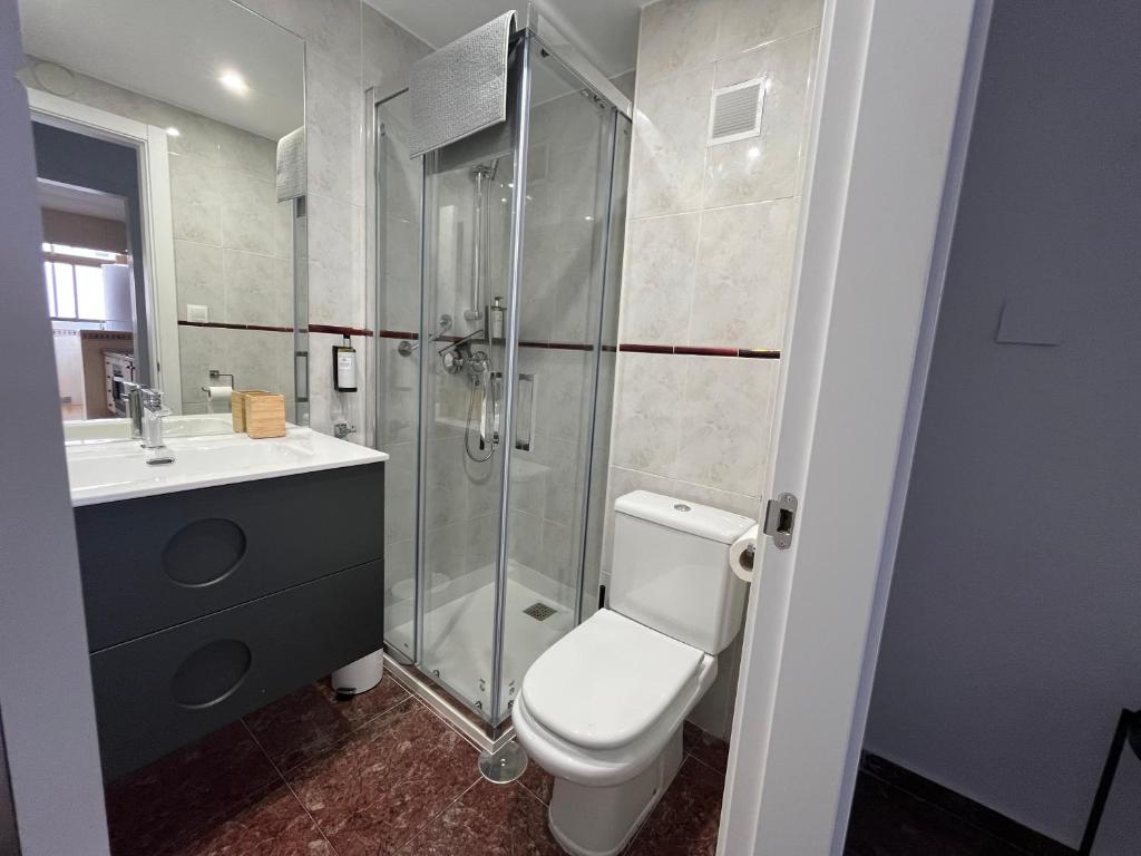 Koupelna v ubytování Sur Suites La Marina