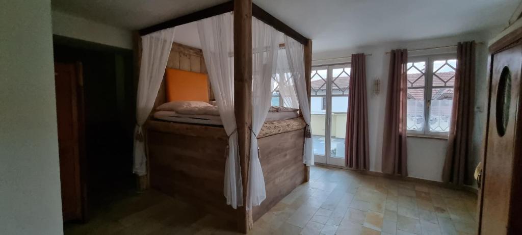 Postel nebo postele na pokoji v ubytování Villa Theresa
