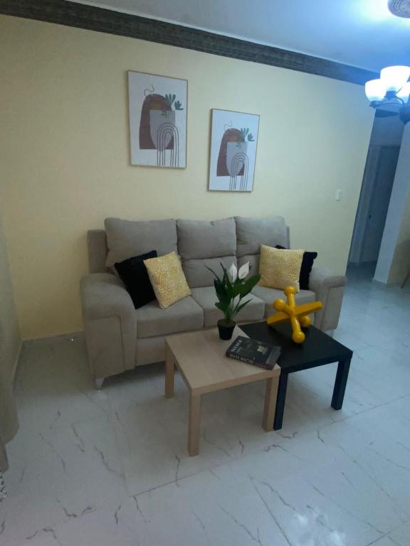Acogedor Apartamento - Apartamento De Dos Dormitorios
