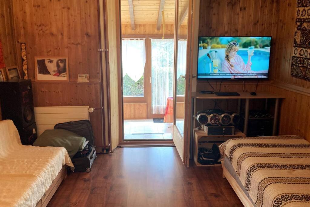 Fotografie z fotogalerie ubytování Charmante maison individuelle v destinaci Les Verrières