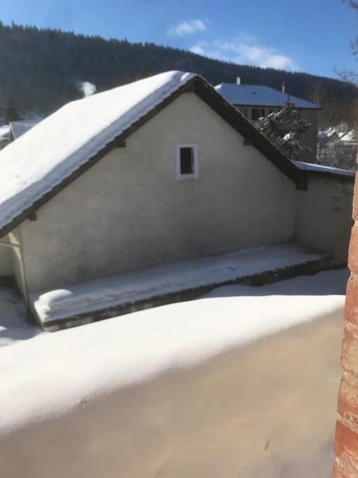 Fotografie z fotogalerie ubytování Charmante maison individuelle v destinaci Les Verrières