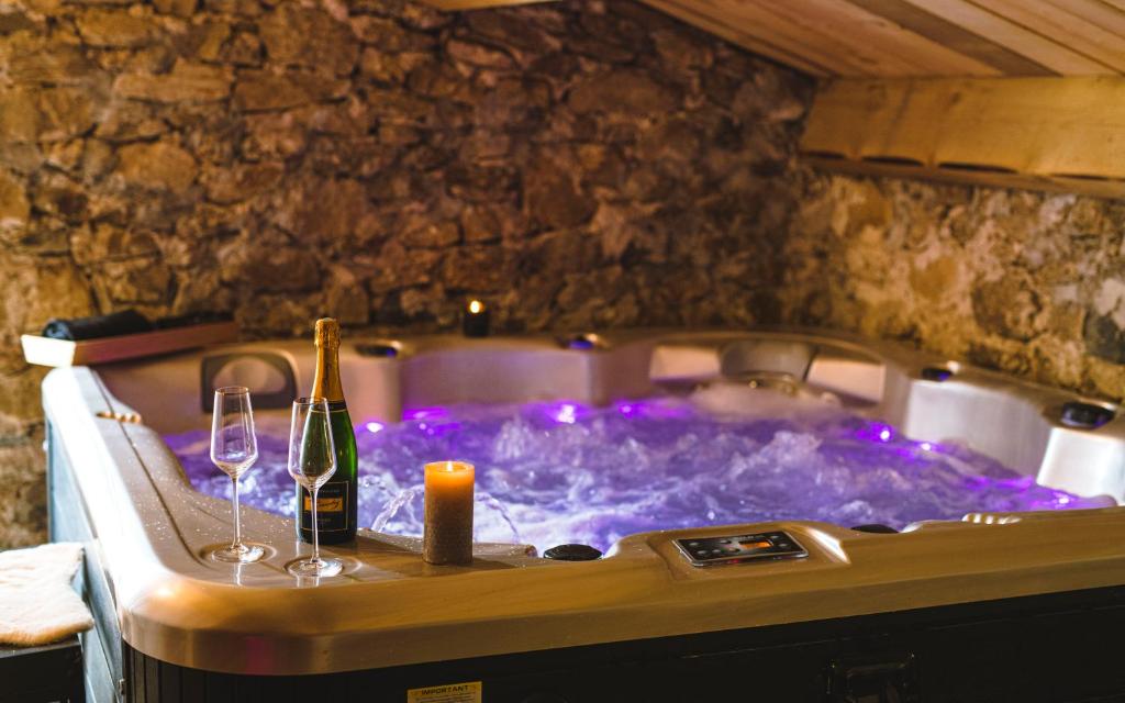 Fotografie z fotogalerie ubytování La Ferme de Beauregard SPA -LANARCE 07660 - jacuzzi et sauna v destinaci Lanarce