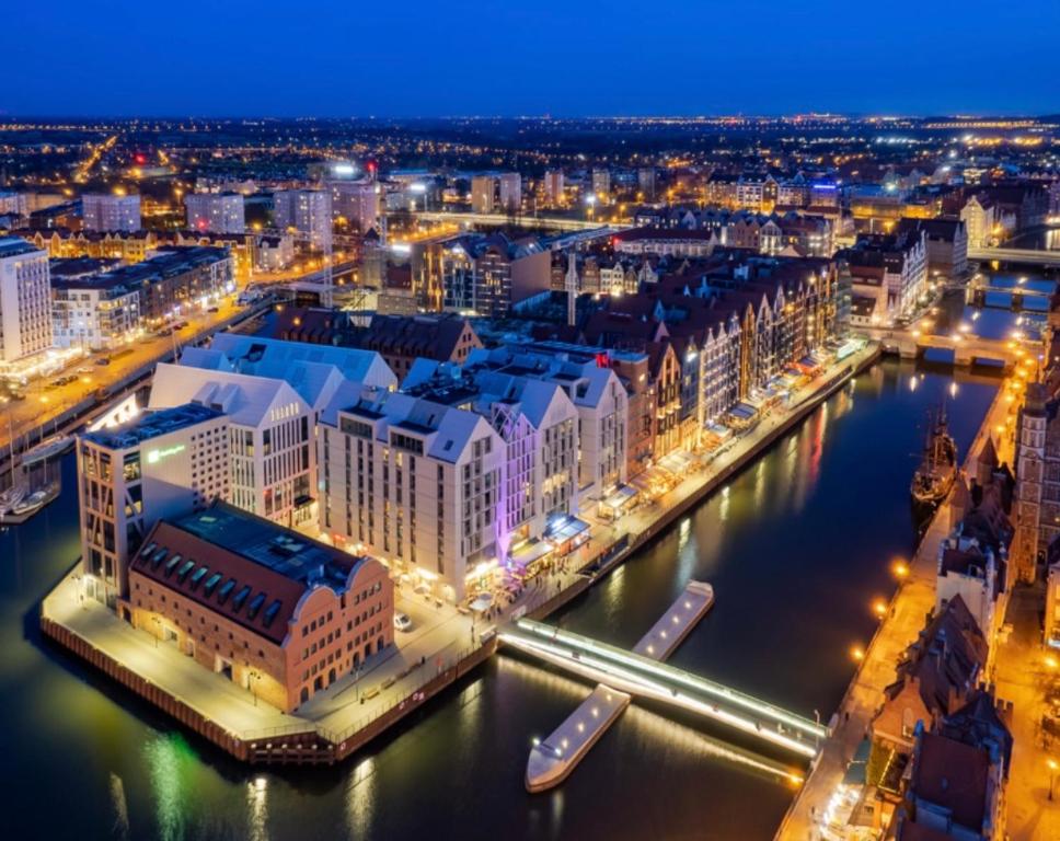 Baltic Riviera Apartments luxurious apartment with patio and river