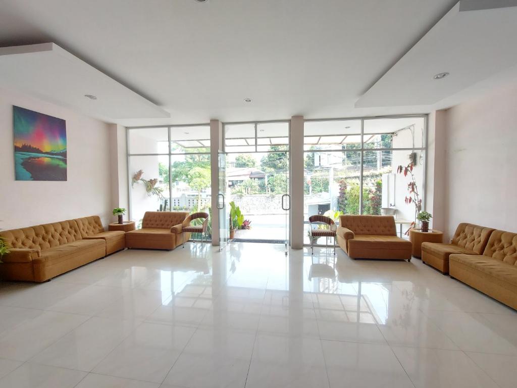 Area soggiorno di The Aurora by Makati