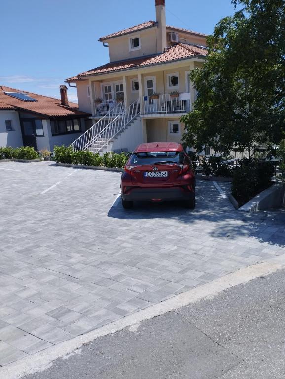 Budova, v ktorej sa apartmán nachádza