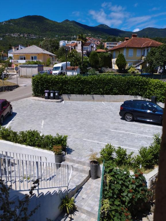Výhľad na hory alebo výhľad na hory priamo z apartmánu