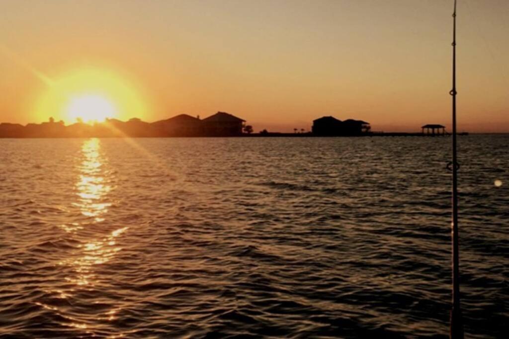 Amazing Sunsets bay view The Villa at Copano Cove, Rockport (updated