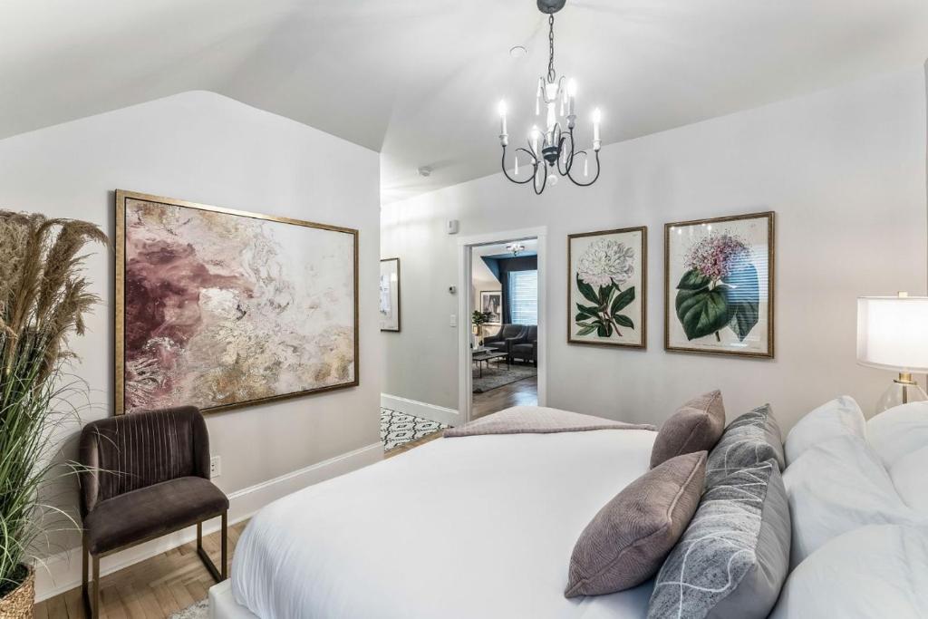 The Inn on Officers' Garden - Resim 2