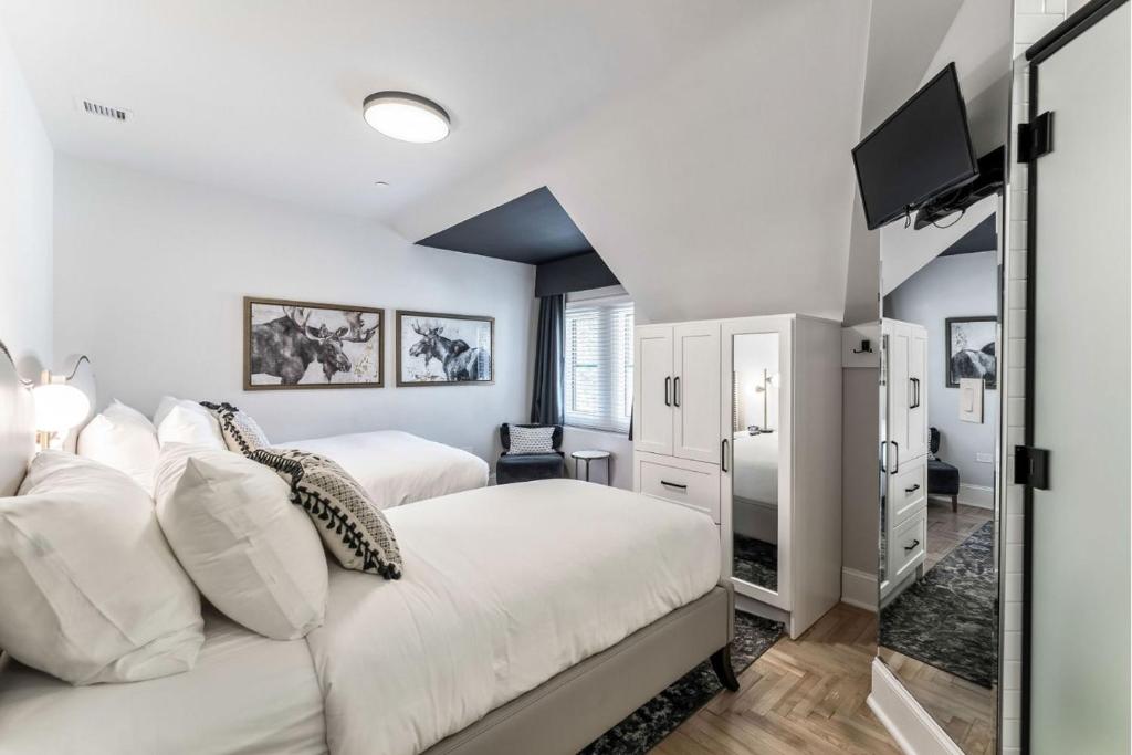 The Inn on Officers' Garden - Resim 33