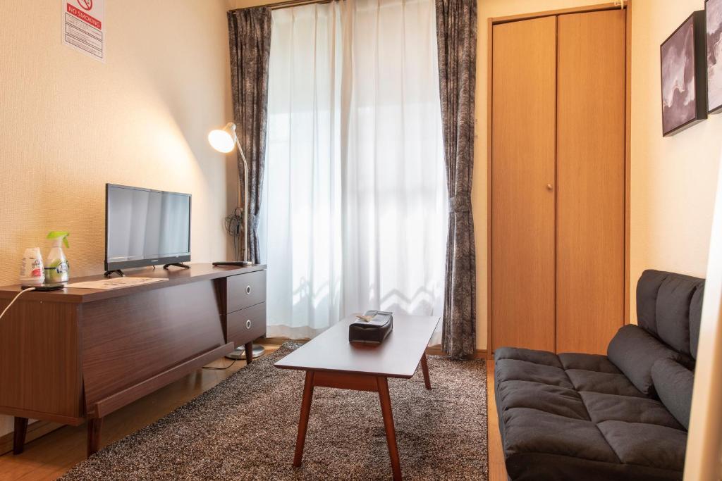 Toho Building - One-Bedroom Apartment
