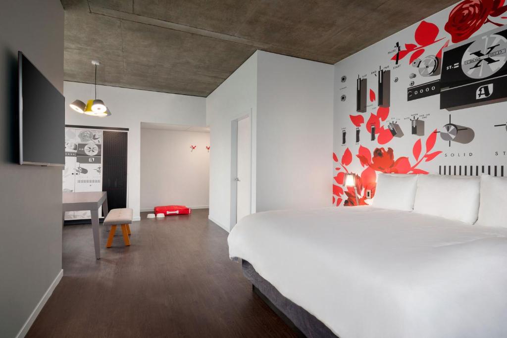 Hotel Vance, Portland, a Tribute Portfolio Hotel photo