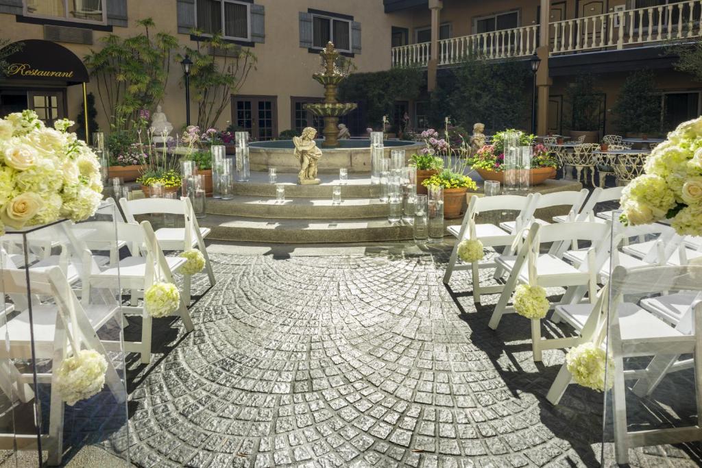 Ayres Hotel Costa Mesa Newport Beach photo