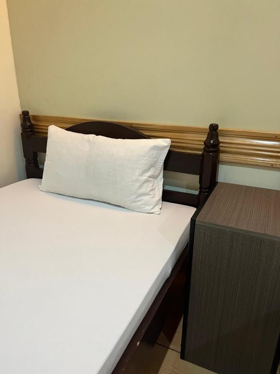 Postel nebo postele na pokoji v ubytování Inside Room Inn