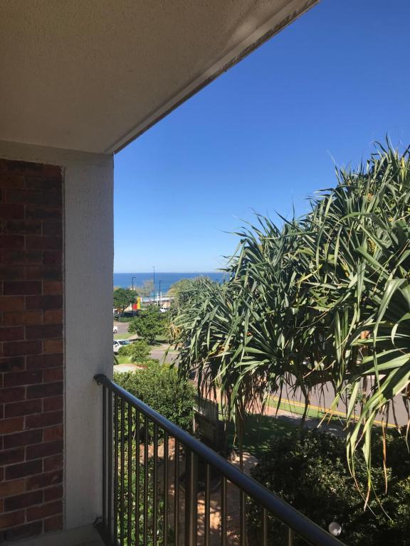 Kings Beach side unit, Caloundra (updated prices 2024)