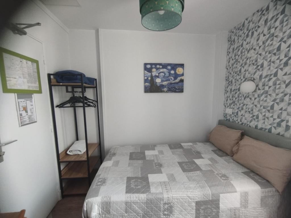 
Standard Single Room with Shower
