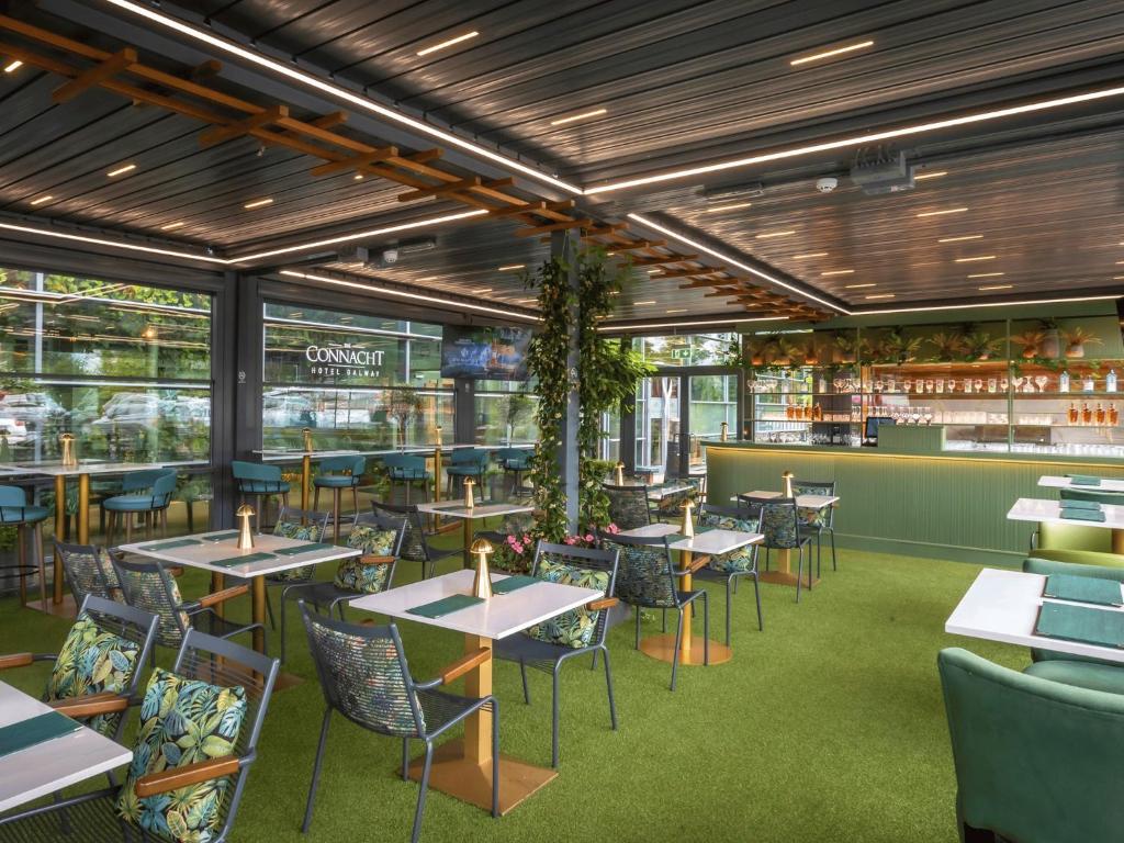 The Connacht Hotel - Resim 30