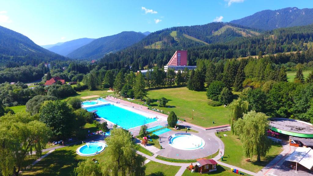 Bazén v ubytování Hotel SOREA MÁJ nebo v jeho okolí