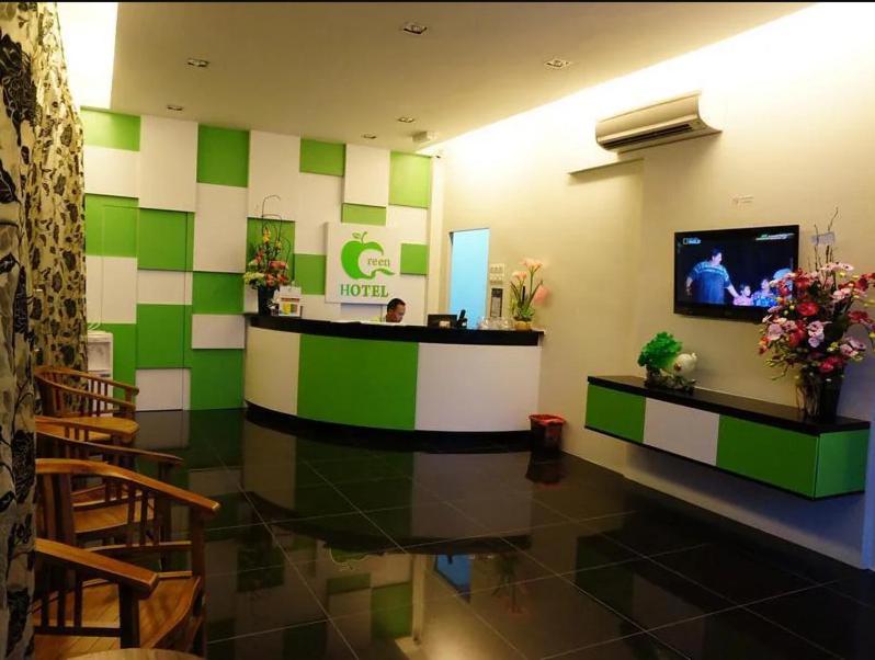 Asia Green Hotel tesisinde lobi veya resepsiyon alanı