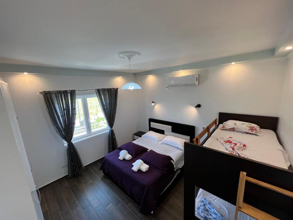 Adriatik Guesthouse - Image 11