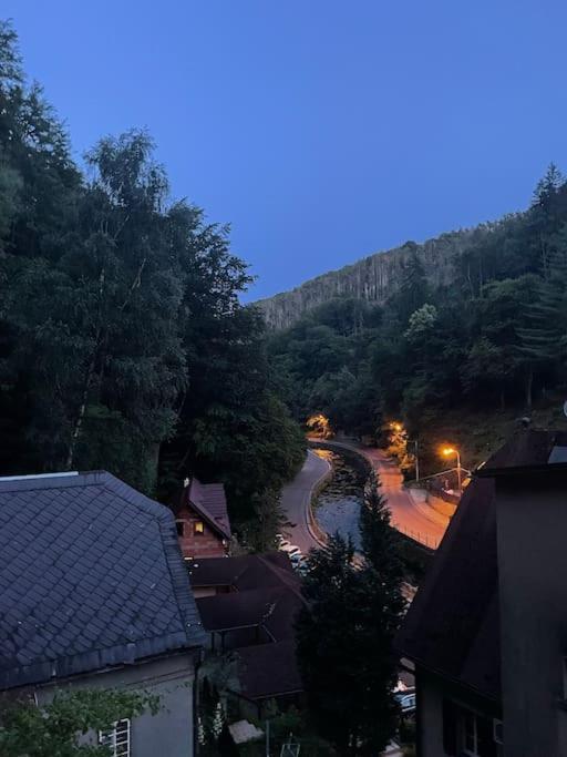 山景或在别墅看到的山景