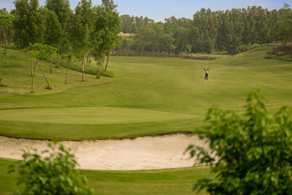 Golf v hotelu nebo okolí