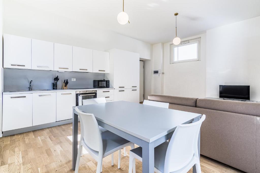 Apartment Loreto Square tworoomed flat 4PAX WIFI, Milan, Italy