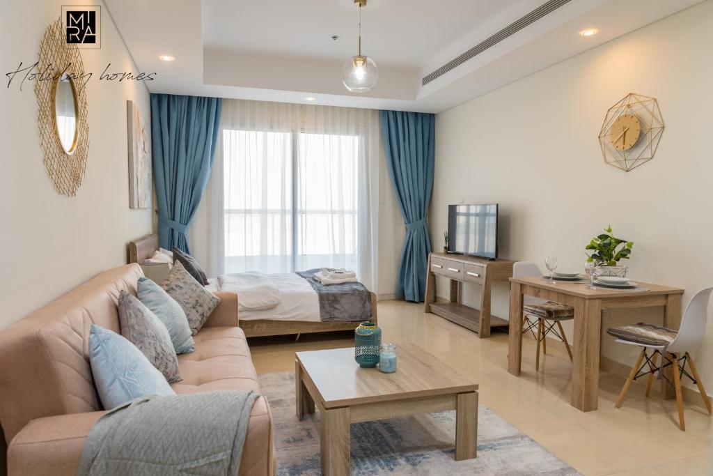 Mira Holiday Homes – Beautiful Studio in Living Legends