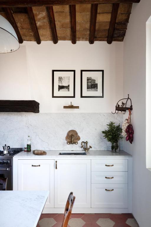 YourSuiteRome - Two-Bedroom Apartment - Separate Building