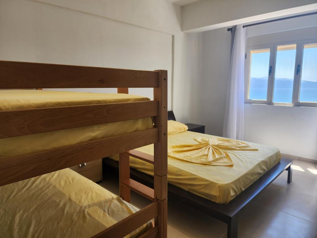 Moon Sea View Apartment - Image 2