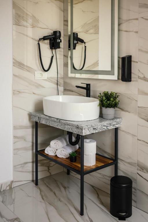 GBU Home Timisoara - Resim 31