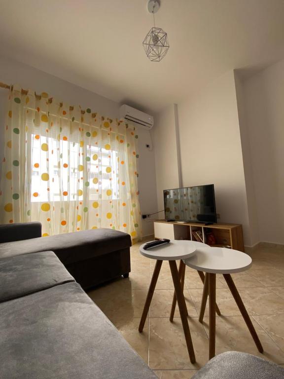 Giulio City Apartment - Image 5