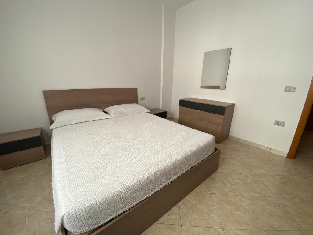 Giulio City Apartment - Image 6
