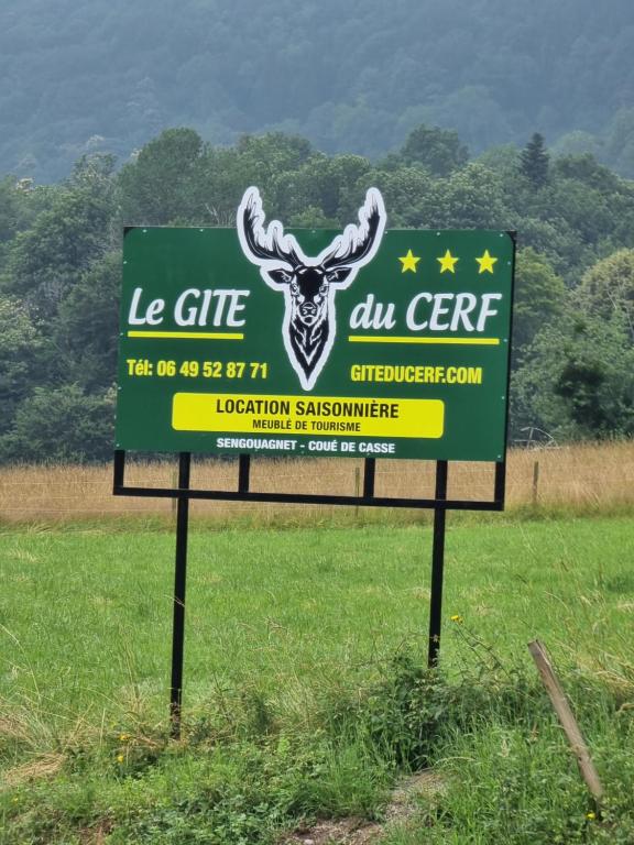 a sign for a le centre in a field at Legiteducerf 3 étoiles in Sengouagnet