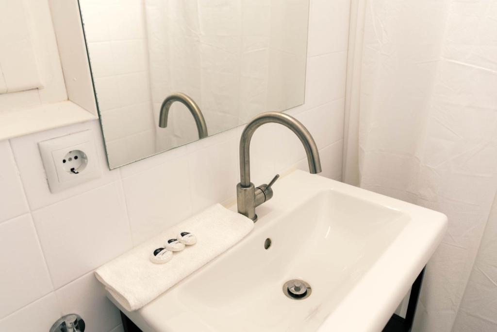 Apartaments Falcó - Departamento