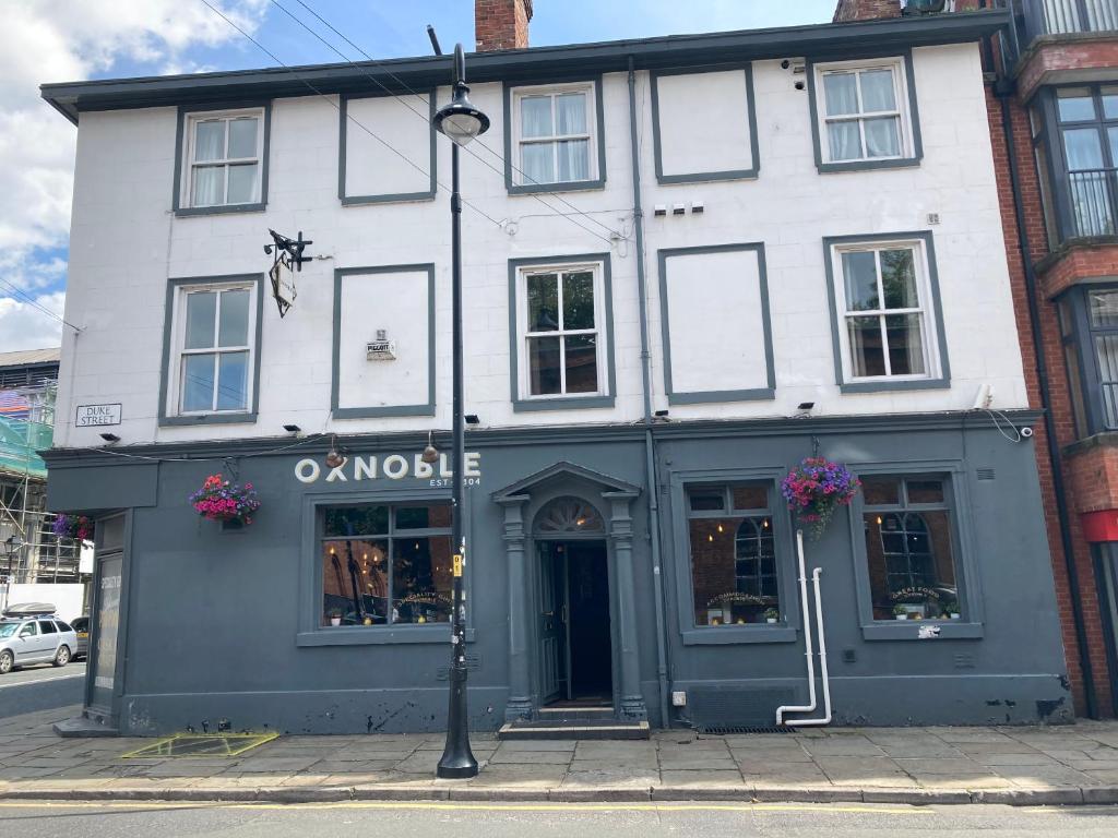 The Oxnoble - Resim 6