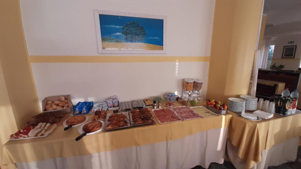 Jídlo v hotelu nebo okolí