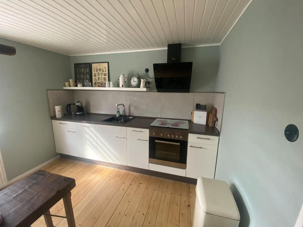 Kuchyň nebo kuchyňský kout v ubytování Ferienhaus Glückszeit bei Goslar