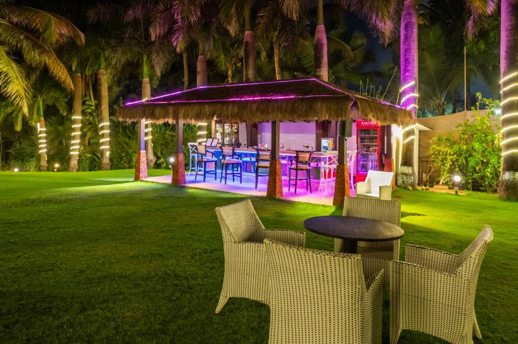 Zahrada ubytování O Hotel Goa, Candolim Beach