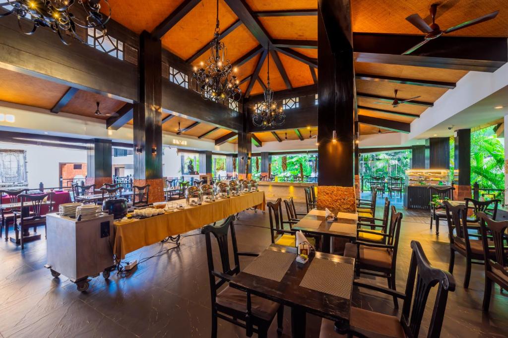 Restaurace v ubytování O Hotel Goa, Candolim Beach