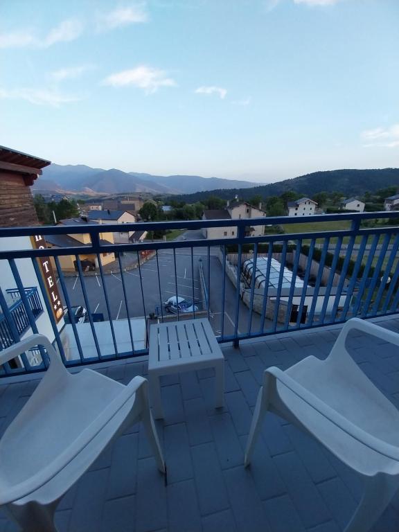 Nespecifikovaný výhled na hory nebo výhled na hory při pohledu z hotelu