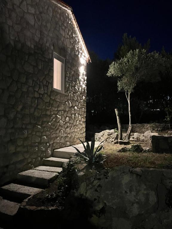 Jardín al aire libre en Kuća za odmor Krk